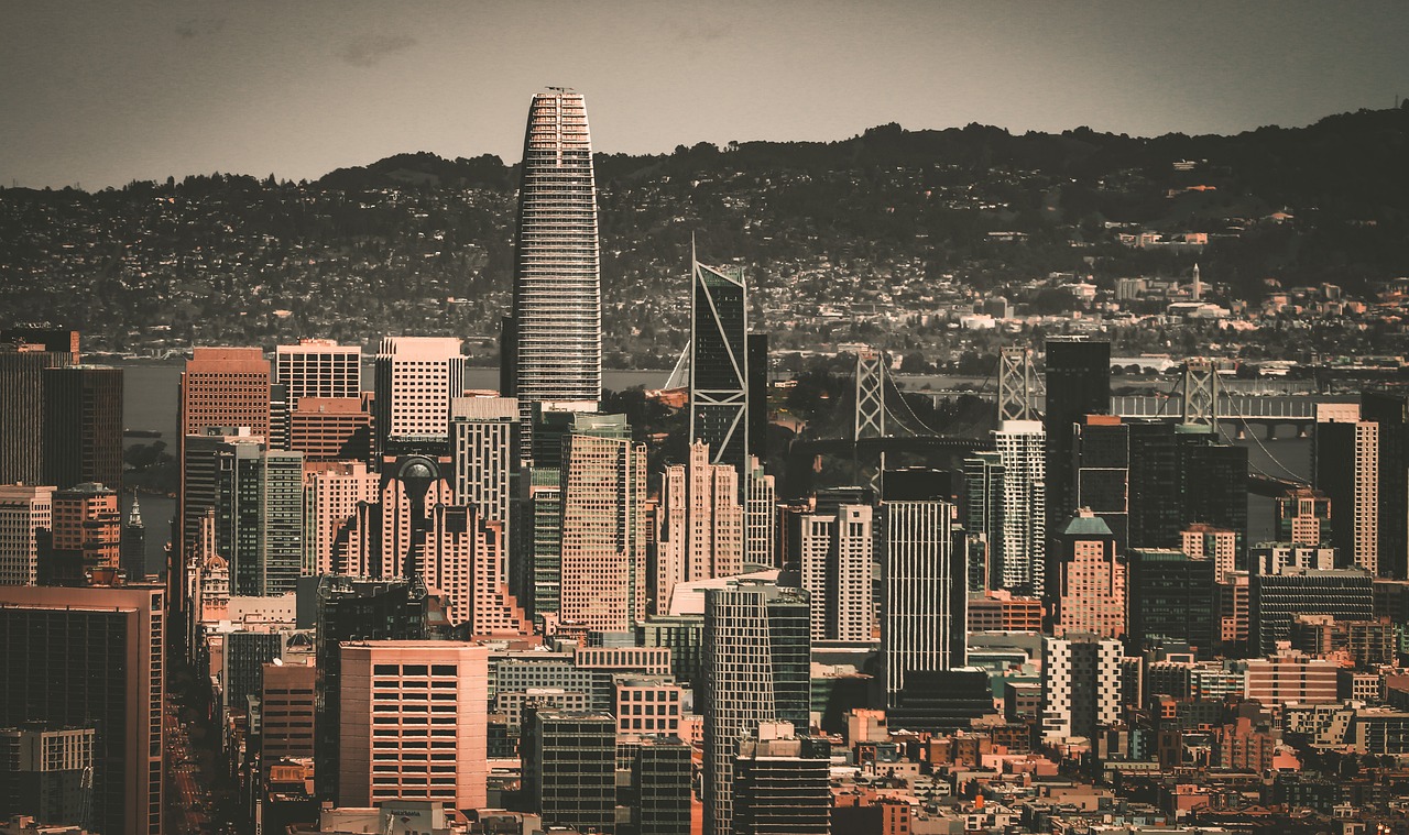 篮球篮网交易传闻不断，管理层保持沉默