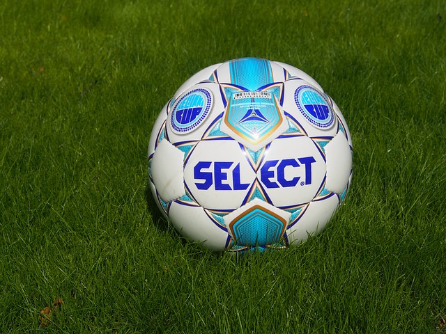 上场仅2分！拉文三分13中8爆砍42+6率队爆冷热火